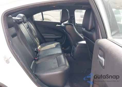 2016 Dodge Charger Sxt z USA, uszkodzony, nr VIN 2C3CDXJG7GH351746